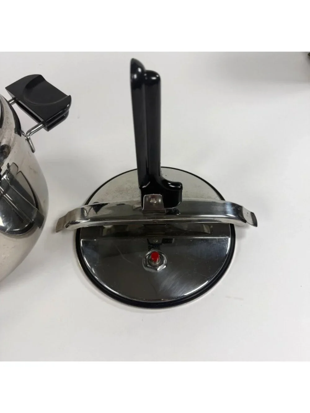 Aeternum Stainless Steel Pressure Cooker Inox 18/10 Polished Finish 4qt Italy